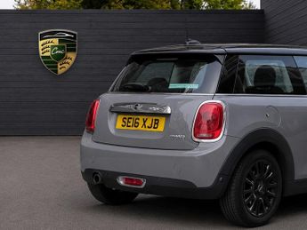 MINI Hatch 1.5 Cooper Auto Euro 6 (s/s) 3dr