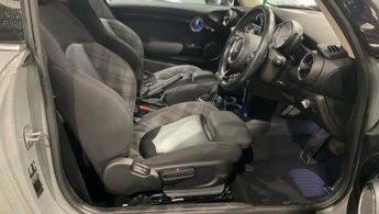 MINI Hatch 1.5 Cooper Auto Euro 6 (s/s) 3dr