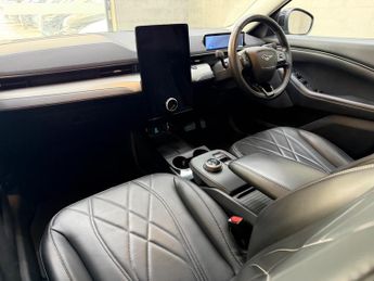 Ford Mustang Mach-E Standard Range 70kWh 5dr