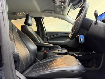 Ford Mustang Mach-E Standard Range 70kWh 5dr