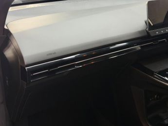 MG MG4 64kWh Trophy Long Range Auto 5dr