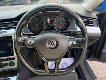 Volkswagen Passat 2.0 TDI SE Business Euro 6 (s/s) 4dr