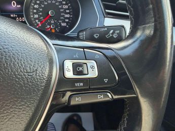 Volkswagen Passat 2.0 TDI SE Business Euro 6 (s/s) 4dr