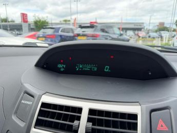 Toyota Yaris 1.33 Dual VVT-i TR MultiMode Euro 4 (s/s) 5dr