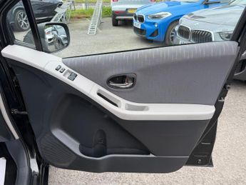 Toyota Yaris 1.33 Dual VVT-i TR MultiMode Euro 4 (s/s) 5dr