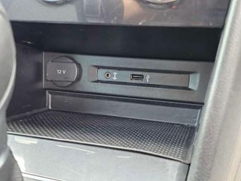 Volkswagen Tiguan 2.0 TDI BlueMotion Tech SE Navigation DSG 4Motion Euro 6 (s/s) 5