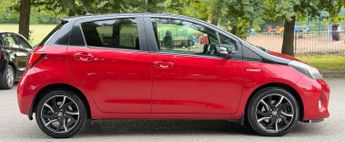 Toyota Yaris 1.5 VVT-h Design E-CVT Euro 6 5dr