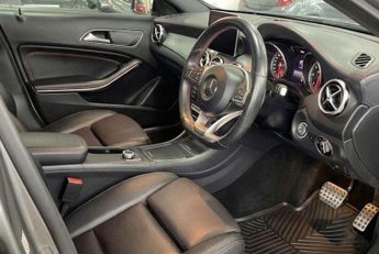 MERCEDES-BENZ GLA 2.1 GLA220d AMG Line (Premium) SUV 5dr Diesel 7G-DCT 4MATIC Euro
