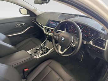 BMW 3 Series 2.0 320i SE Saloon 4dr Petrol Auto Euro 6 (s/s) (184 ps)