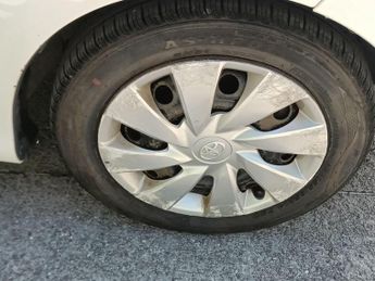 Toyota AYGO 1.0 VVT-i Active Plus Euro 5 5dr