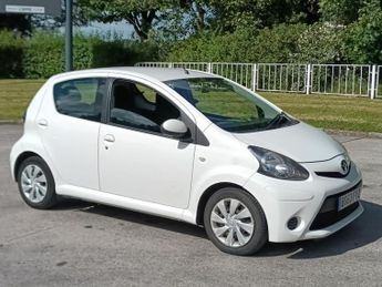 Toyota AYGO 1.0 VVT-i Active Plus Euro 5 5dr