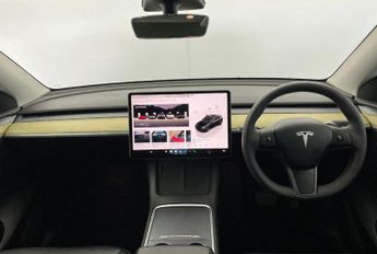 Tesla Model Y LONG RANGE AWD