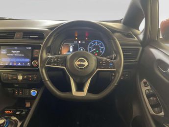 Nissan Leaf 39kWh Tekna Hatchback 5dr Electric Auto (150 ps)
