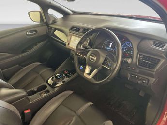 Nissan Leaf 39kWh Tekna Hatchback 5dr Electric Auto (150 ps)