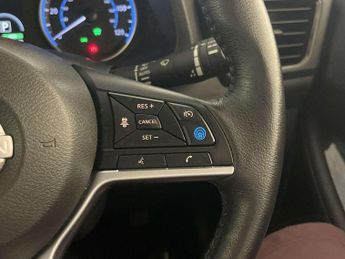 Nissan Leaf 39kWh Tekna Hatchback 5dr Electric Auto (150 ps)