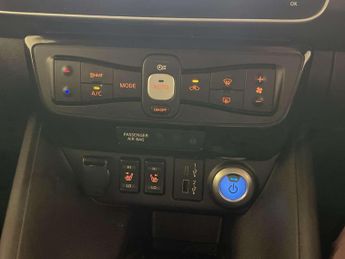 Nissan Leaf 39kWh Tekna Hatchback 5dr Electric Auto (150 ps)