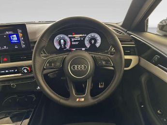 Audi A4 Avant 2.0 TDI 40 S line Estate 5dr Diesel S Tronic quattro Euro 6 (s/s