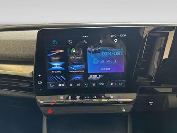 Renault Megane E-Tech 60kWh launch edition Hatchback 5dr Electric Auto (220 ps)