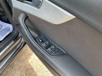 Audi A4 Avant 2.0 TDI ultra Sport S Tronic Euro 6 (s/s) 5dr