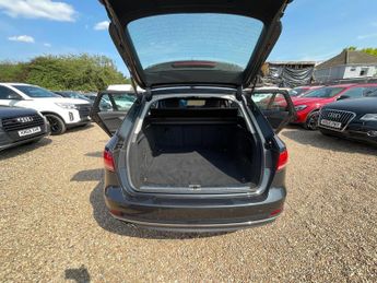 Audi A4 Avant 2.0 TDI ultra Sport S Tronic Euro 6 (s/s) 5dr