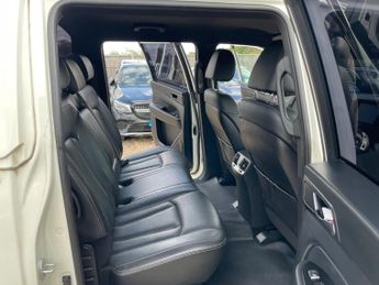 SsangYong Musso 2.2D Saracen Auto 4WD Euro 6 4dr