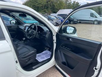 SsangYong Musso 2.2D Saracen Auto 4WD Euro 6 4dr