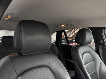 Mercedes-Benz GLC 2.1 GLC220d Urban Edition SUV 5dr Diesel G-Tronic+ 4MATIC Euro 6
