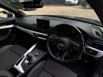 Audi A4 2.0 TDI S line S Tronic quattro Euro 6 (s/s) 4dr