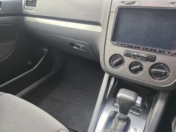 Volkswagen Golf 1.6 FSI Match 5dr