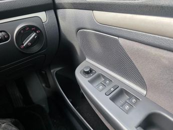 Volkswagen Golf 1.6 FSI Match 5dr