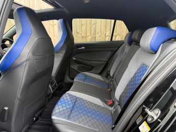 Volkswagen Golf 2.0 TSI R Black Edition DSG 4Motion Euro 6 (s/s) 5dr
