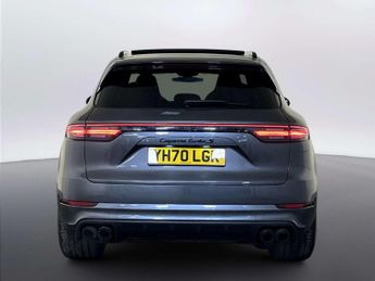 Porsche Cayenne 4.0 V8 E-Hybrid 14.1kWh Turbo S SUV 5dr Petrol Plug-in Hybrid Ti