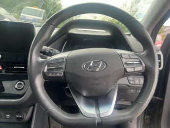 Hyundai IONIQ 38.3kWh Premium SE Auto 5dr