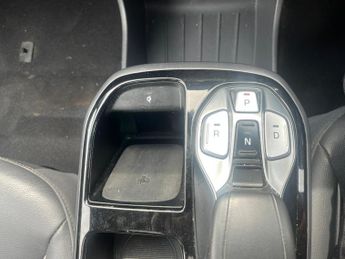 Hyundai IONIQ 38.3kWh Premium SE Auto 5dr