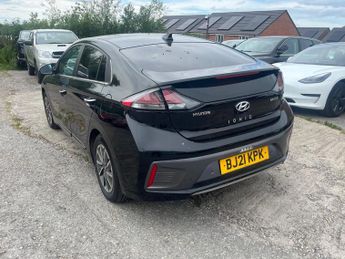 Hyundai IONIQ 38.3kWh Premium SE Auto 5dr