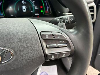 Hyundai IONIQ 38.3kWh Premium SE Auto 5dr