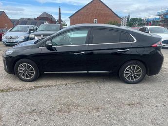 Hyundai IONIQ 38.3kWh Premium SE Auto 5dr