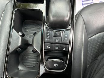 Hyundai IONIQ 38.3kWh Premium SE Auto 5dr