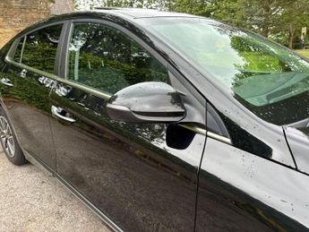 Hyundai IONIQ 38.3kWh Premium SE Auto 5dr