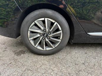 Hyundai IONIQ 38.3kWh Premium SE Auto 5dr