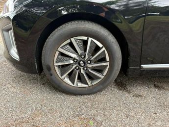 Hyundai IONIQ 38.3kWh Premium SE Auto 5dr