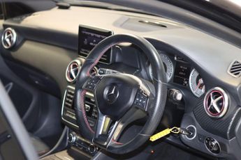 Mercedes-Benz A Class 1.6 A180 BlueEfficiency Sport 7G-DCT Euro 6 (s/s) 5dr