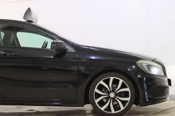 Mercedes-Benz A Class 1.6 A180 BlueEfficiency Sport 7G-DCT Euro 6 (s/s) 5dr