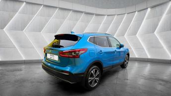 Nissan Qashqai 1.2 DIG-T N-Connecta XTRON Euro 6 (s/s) 5dr