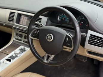 Jaguar XF 2.2d Luxury Auto Euro 5 (s/s) 4dr
