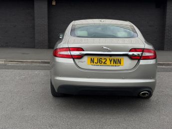 Jaguar XF 2.2d Luxury Auto Euro 5 (s/s) 4dr