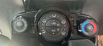 Ford Fiesta 1.0T EcoBoost Zetec Powershift Euro 6 3dr