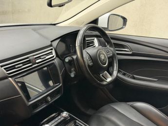 MG MG5 61.1kWh Exclusive Long Range Auto 5dr