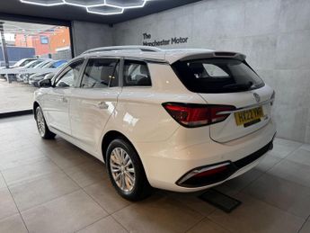 MG MG5 61.1kWh Exclusive Long Range Auto 5dr