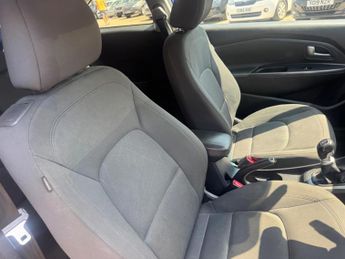 Kia Rio 1.4 CRDi EcoDynamics 3 Euro 5 (s/s) 3dr